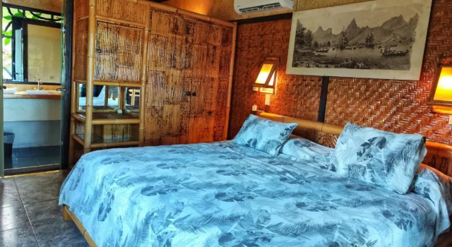 Бунгало с видом на залив Hotel Kaveka