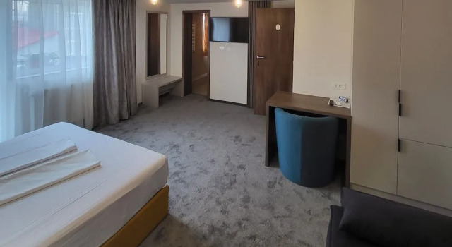 Pension Xo Residence, Book Hotel Hoteller i Arad med parkering, Parkering
