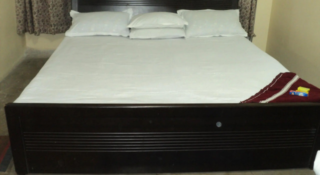 Трёхместный номер Standard Royal Paying Guest