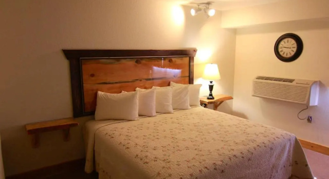 Номер Standard Yellowstone Village Inn and Suites