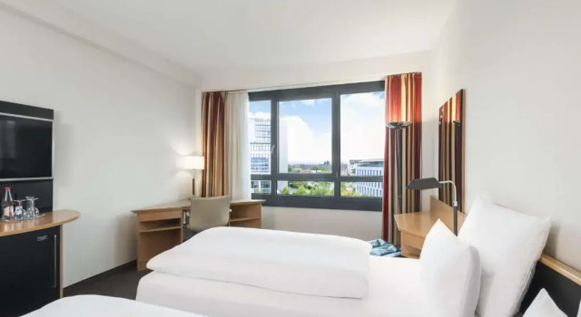 Двухместный номер Standard с красивым видом из окна NH Düsseldorf City