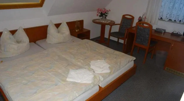 Hotel-Pension, Book Hotel Zossen Brandenburg