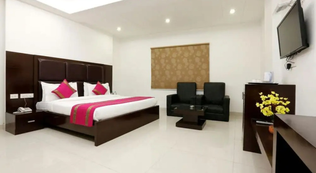 Номер Superior Hotel Anand Lok Inn at Delhi Airport By Arch Group