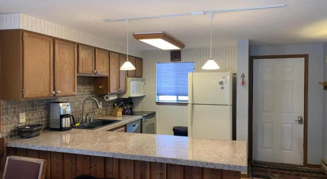 Апартаменты Beaver Village Apartment