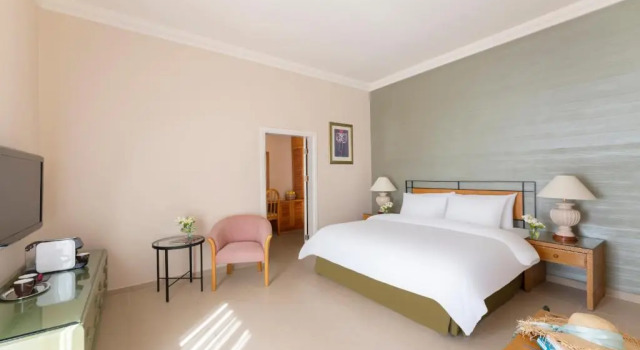 Двухместный люкс Grand Mercure Petra