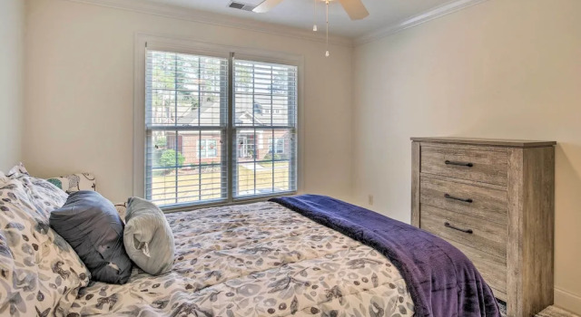 Апартаменты Upscale Home w/ Poker Room < 1 Mi to Golf!