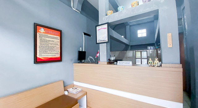 Damigalova Guest House RedPartner, Rezerwuj Pensjonat Jambi 