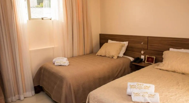 Четырёхместный номер Standard SERPYL Plaza Hotel