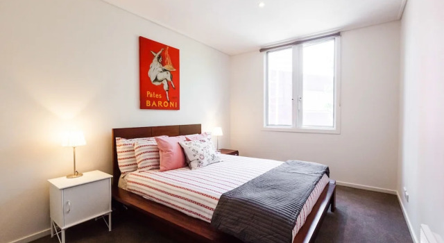 NAOMI, 2BDR South Melbourne Apartment, Book Apartment  