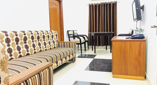 Люкс Deluxe OYO Townhouse Anantapur Near Srikantam Circle