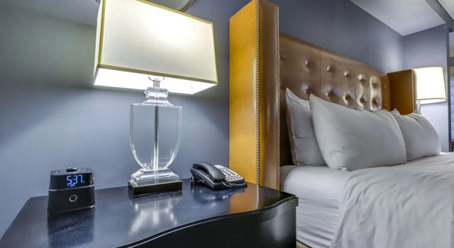 Двухместный люкс The Campbell House Lexington, Curio Collection by Hilton