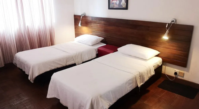 OYO Life 92922 Kost Bu Mala 1 Syariah