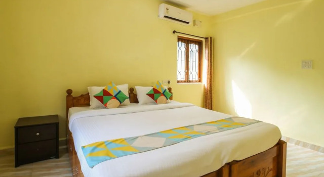 OYO 15529 Home Decent 2BHK Candolim, Varaa Hotelli Candolim Pohjois-Goa