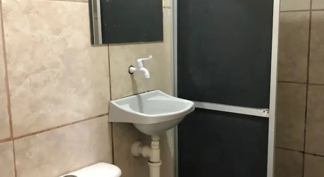 Четырёхместный номер Economy Casa Aeroporto Pousada