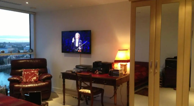 Excel Ex.Ctr.2 Bed Waterfront Penthouse