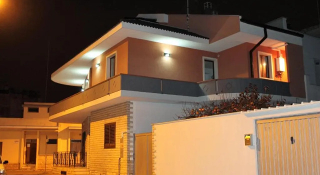 L'Angolo di Pietra, Book Hotel Casamassima Bari Province