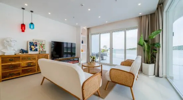 Кровать в общем номере с 6 комнатами Huyu Yijing Homestay (Hengshan Island Shop)
