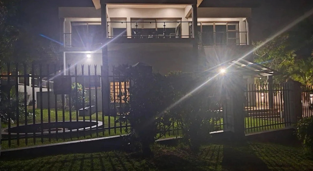 Marion Guest House, Забронировать Гостевой дом Гостевые дома Баллито, рядом с Ballito Shopping Mall, Гостевой дом