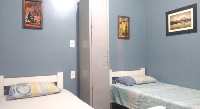 Кровать в общем номере (мужской номер) Hostel FreeWay