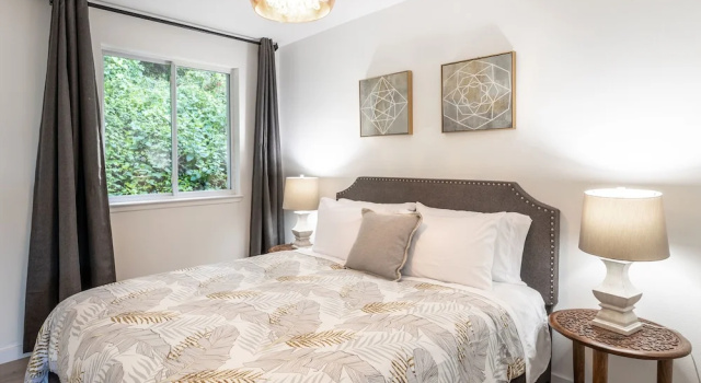 Marbella Lane Pedro Point Beach House with Hot Tub, Đặt Nhà nghỉ dưỡng Pacifica San Mateo County