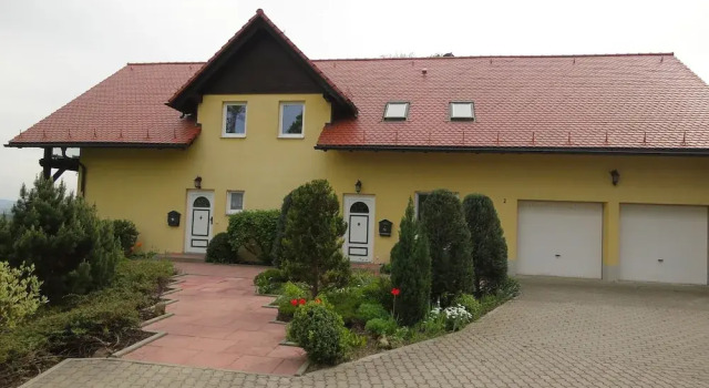 Ferienwohnung Schloss Schönberg, Забронировать Отель  