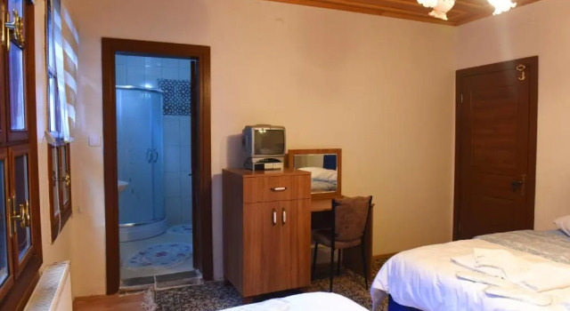Трёхместный номер Standard с видом на сад ÖZ Butik Otel Antik Kent Myrleia