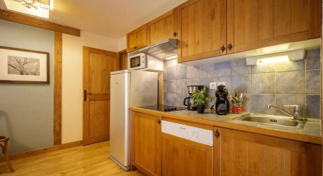 Appartement Saint-Lary-Soulan, 4 pièces, 8 personnes - FR-1-296-424, Забронировать Апартаменты/квартира Отели в центре Сен-Лари-Сулан, в центре, Парковка