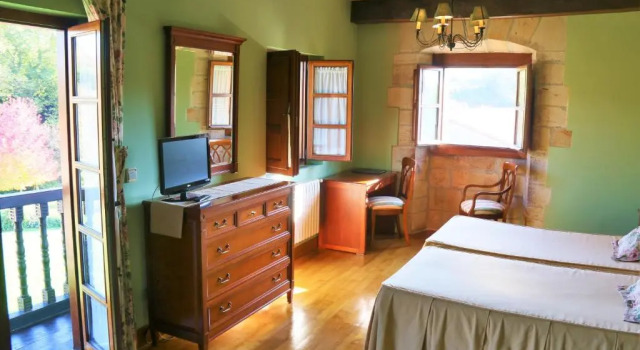 Двухместный номер Standard с балконом Hotel Palación de Toñanes