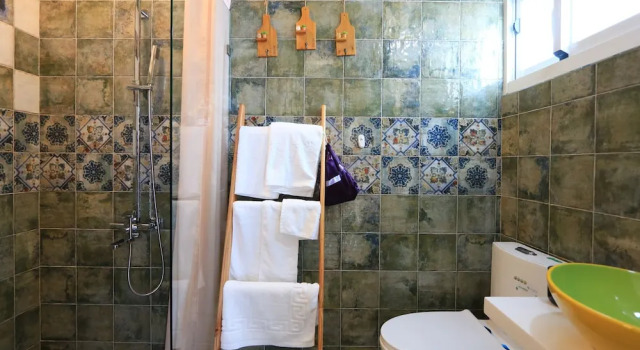 Трёхместный семейный номер Standard с балконом La Fleur BnB & Restaurant
