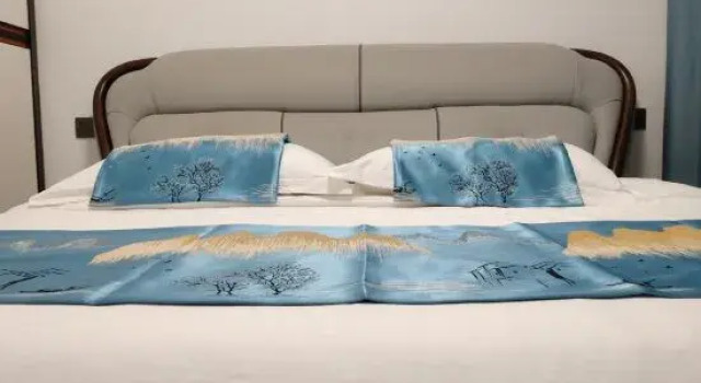 Люкс Interstellar Homestay (Enshi Daughter City Branch)