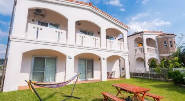 Anerani House Okinawa Beach 1 Minute 160sq.m. Spacio