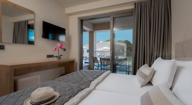 Апартаменты Superior Mystique Luxury Suites & Maisonettes