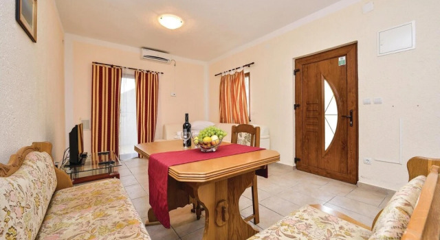 Stunning Apartment in Vir With 1 Bedrooms, Wifi and Outdoor Swimming Pool