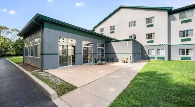 Home Towne Suites O'Fallon, Book Hotel O'Fallon Illinois