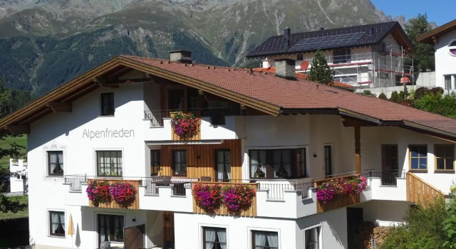 Апартаменты Alpenfrieden - Nauders
