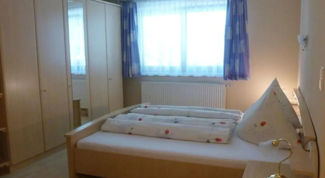Haus Schennach, Prenota Hotel Hotel a Tirolo con parcheggio, Parcheggio