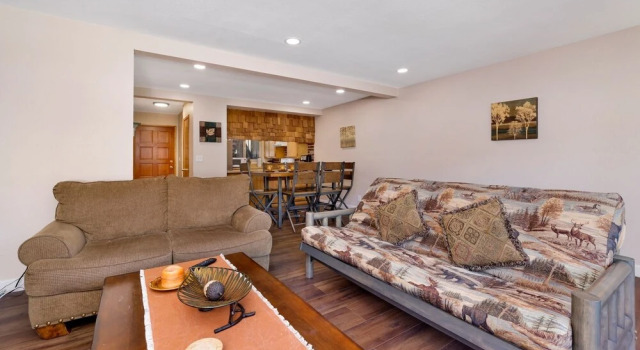 2037 - Summit Backyard B 2 Bedroom Home by Redawning, Rezerwuj Hotel Big Bear Lake Stany Zjednoczone