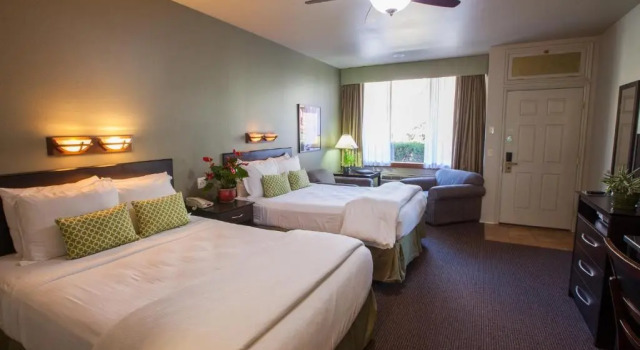 Четырёхместный номер Standard Flanigan`s Resort and Spa