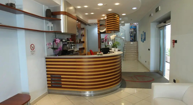Hotel Giorg, Забронировать Отель Мирамаре Римини