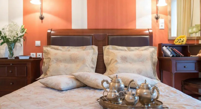 Номер Classic Enavlion Hotel