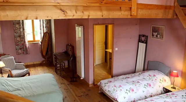 Comme Un Coq En Pâte, Rezervovat Hotel Bourg-le-Comte 