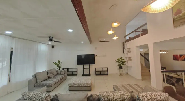 Вилла Deluxe с 6 комнатами Taman Duta KL Deluxe Villa by uBook