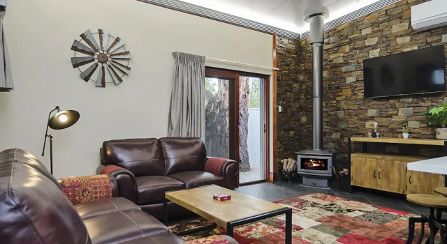 Номер Luxury Eagle Foundry Bed & Breakfast