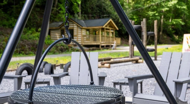 Коттедж Gburg Pet-friendly Studio Cabin 5 Firepit Games