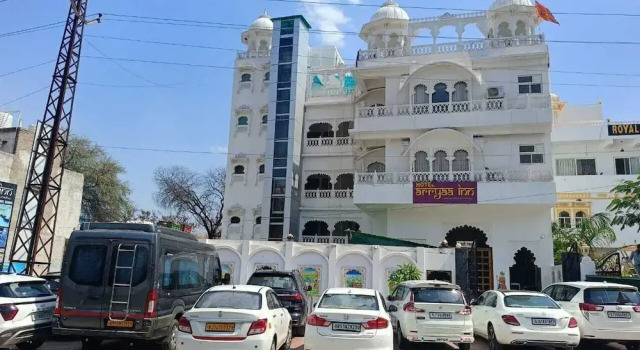 Arryaa Inn, Забронировать Отель Отели штата Раджастхана с парковкой, Парковка