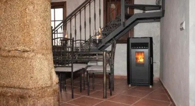 Apartamentos Turísticos Cáceres Medieval, Prenota Appartamento Hotel a Estremadura con parcheggio, Parcheggio