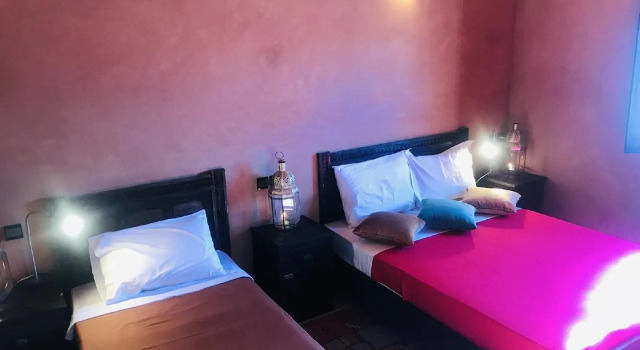 Kasbah Ennakb, Varaa Hotelli Nekob 