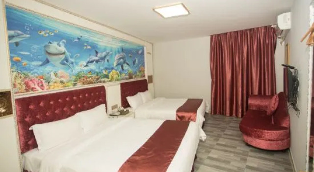 Люкс 88 Business Hotel