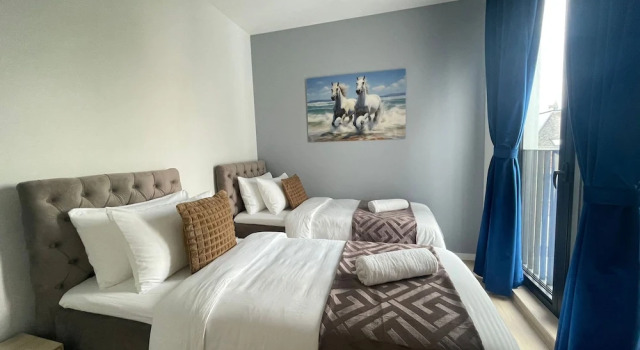 One Lux Stay Near Antwerp Central - 2 Bedroom 1 5 Bathroom, Забронировать Отель Антверпен провинция Антверпен, рядом с Royal Palace Antwerp