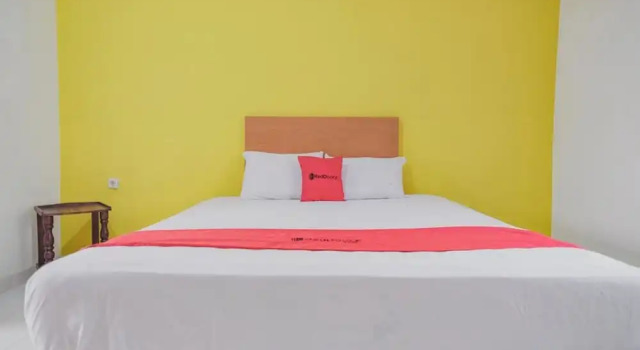 Kolam Renang Pangeran by RedDoorz, Rezerwuj Hotel Jambi 